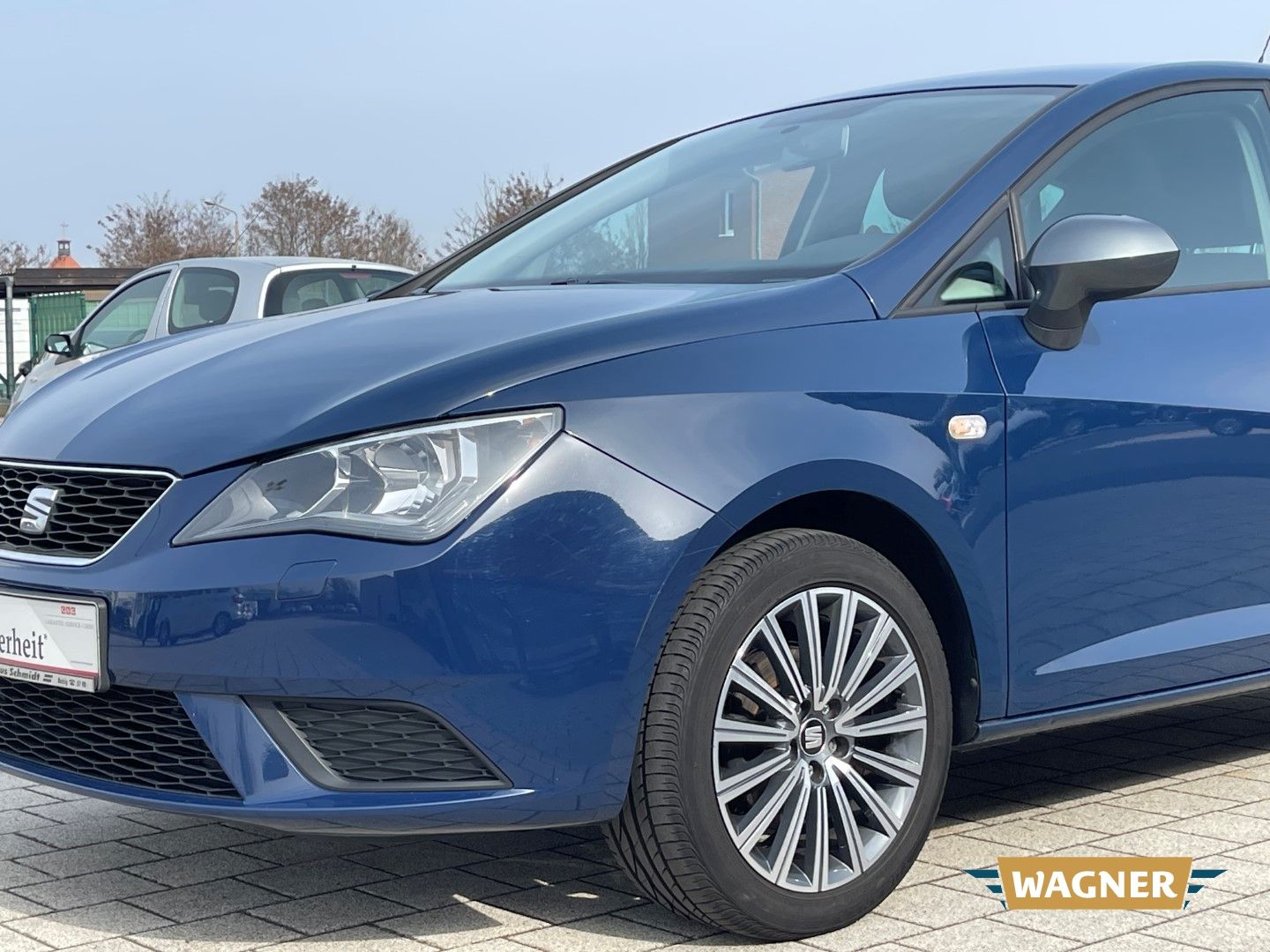 Fahrzeugabbildung SEAT Ibiza Connect Klimaautomatik Sitzheizung