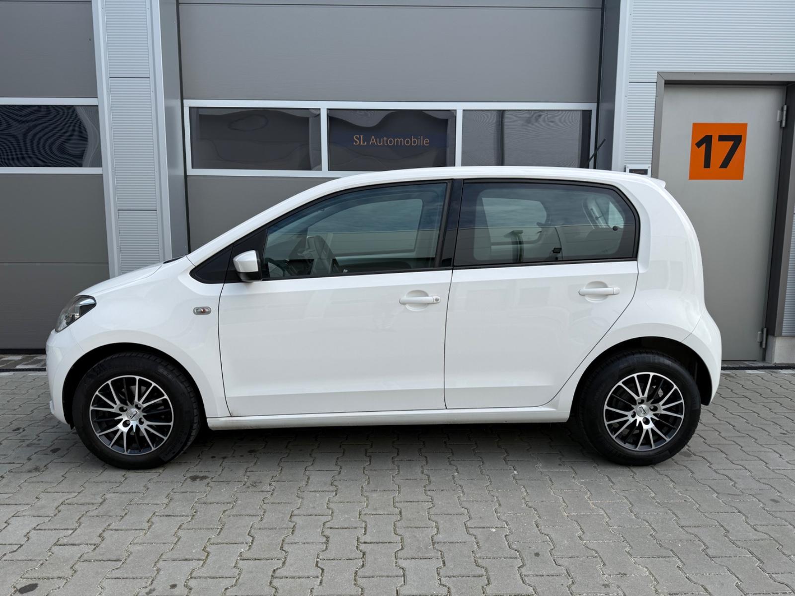 Volkswagen up!  nur 46.800 Km Scheckheft VW Topzustand