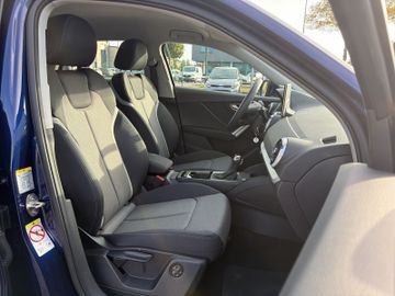 Audi Q2 35 TFSI S-LIne KAMERALEDTEMPOMAT