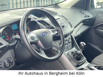 Ford Kuga - 11