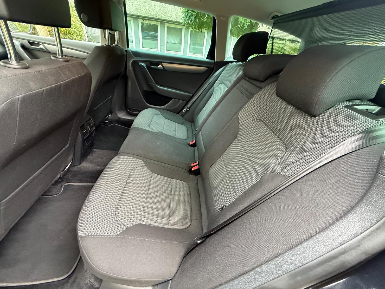 Volkswagen Passat 2014 — photo 10