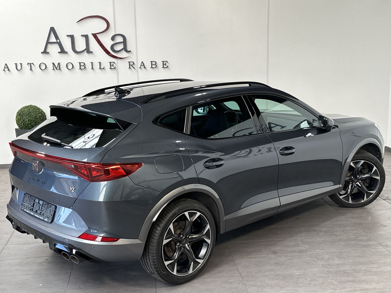 Fahrzeugabbildung CUPRA Formentor VZ 4Drive NAV+MATRIX+ACC+BEATS+19ZO