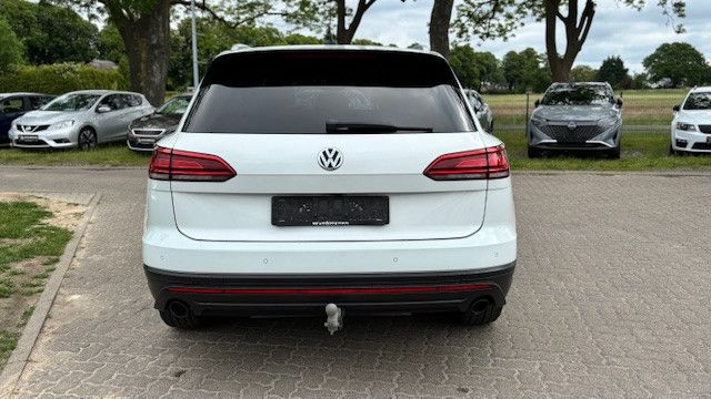 Fahrzeugabbildung Volkswagen Touareg V6/4Motion/Leder/AHK/Luftfahrwerk/4xKlim
