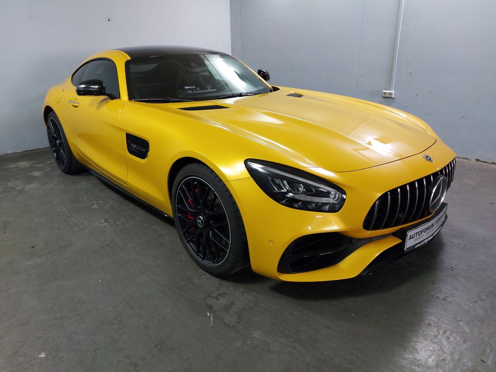 Fahrzeugabbildung Mercedes-Benz AMG GT Coupe *Carbondach*Performance Sitze*VOLL*