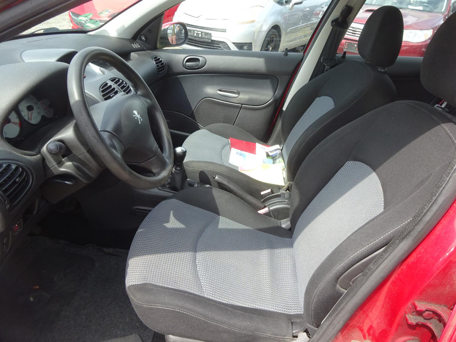 Peugeot  2005 — photo 7