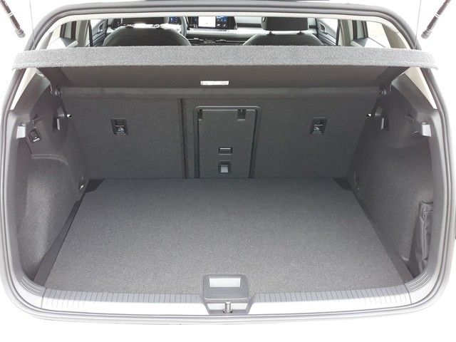 Fahrzeugabbildung Volkswagen Golf VIII 2.0TDI DSG Style NAVI+ACC+PARKLNK+AHK+