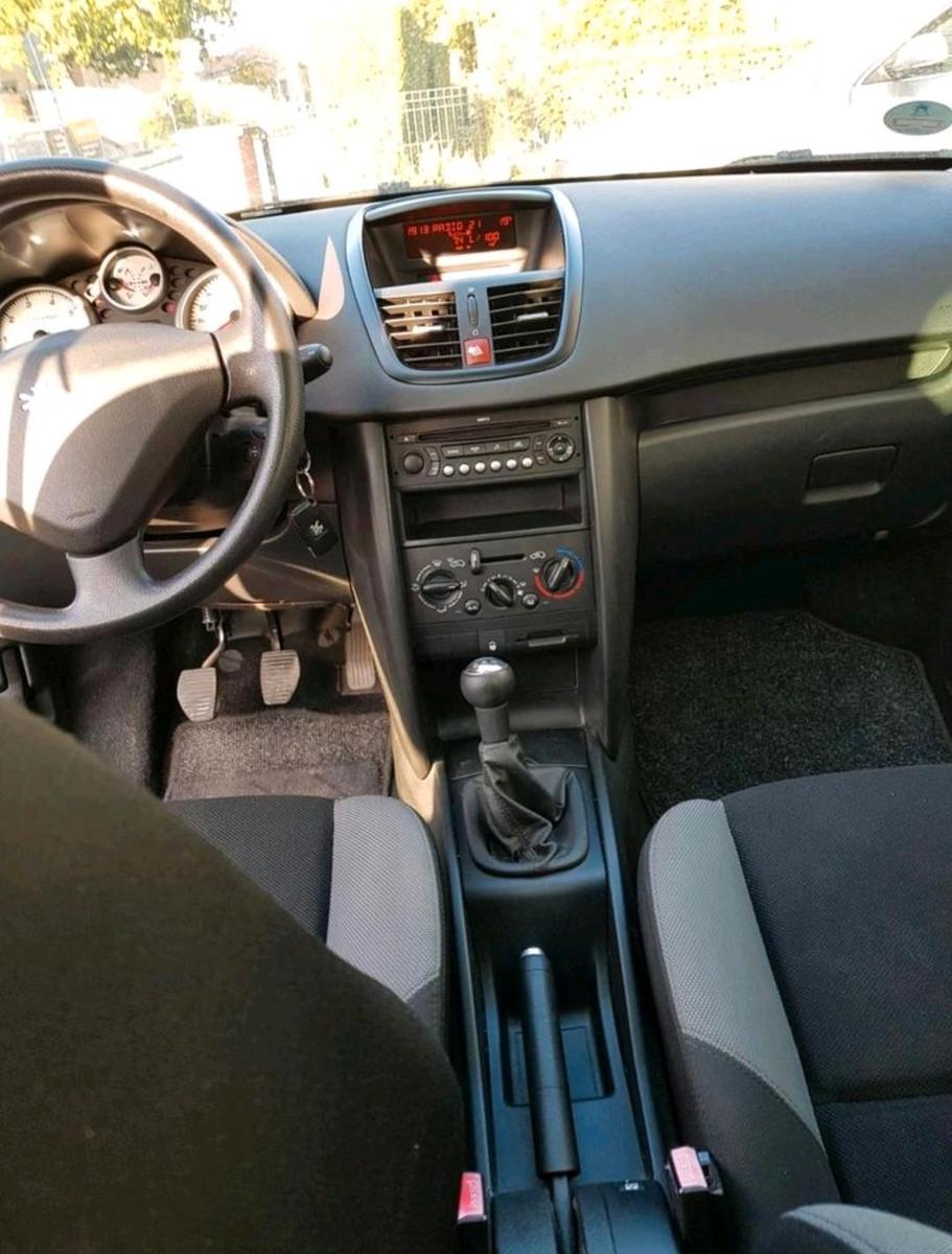 Peugeot 207 2008 — engine 95 HP (70kW)