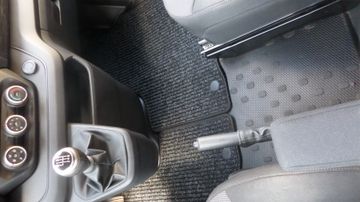 Renault Trafic Bus 2,0 BLUE dCi 150 PS 3,0t mit AHZV 8 S