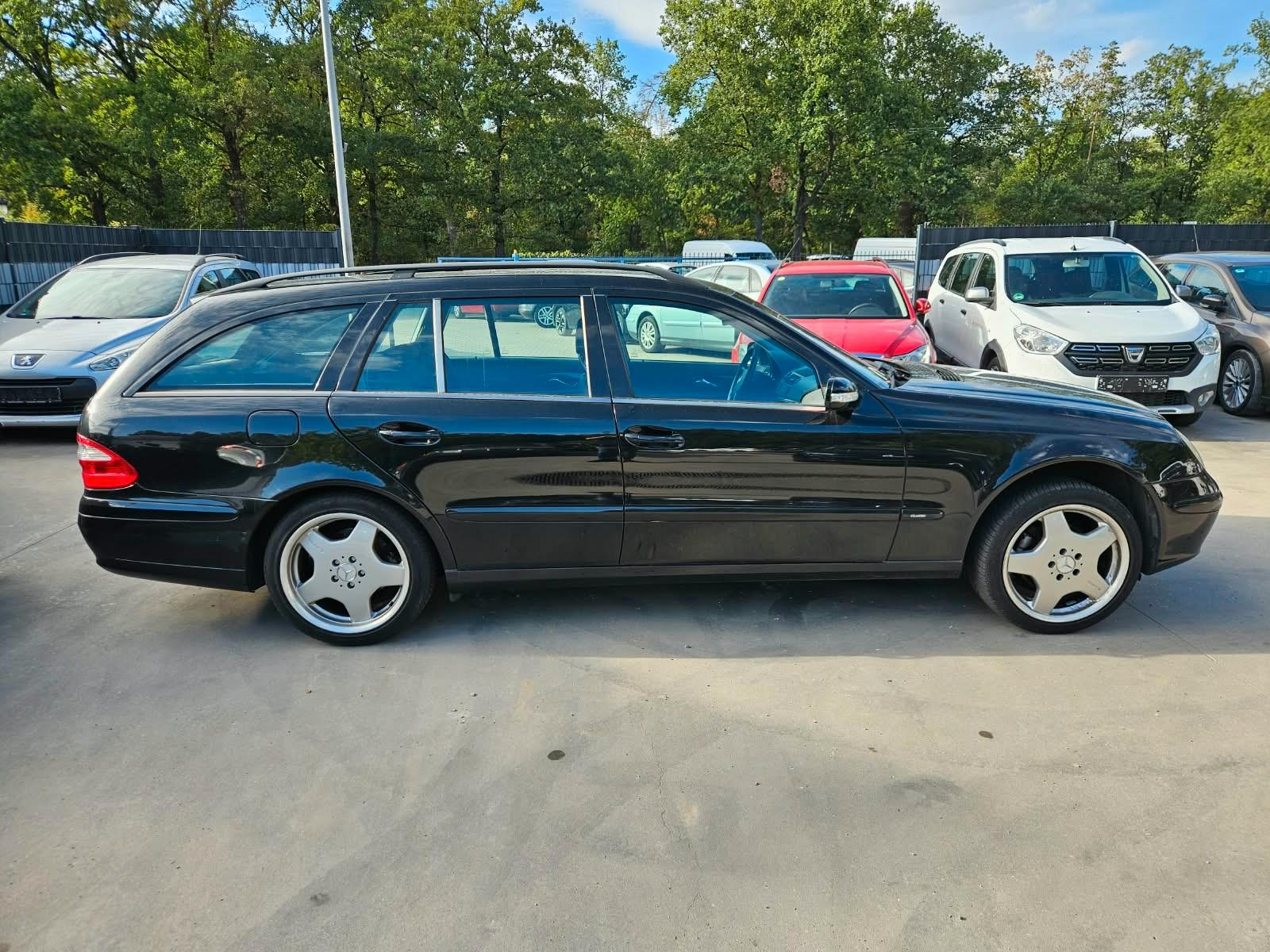 Mercedes-Benz E220 2004 — photo 7