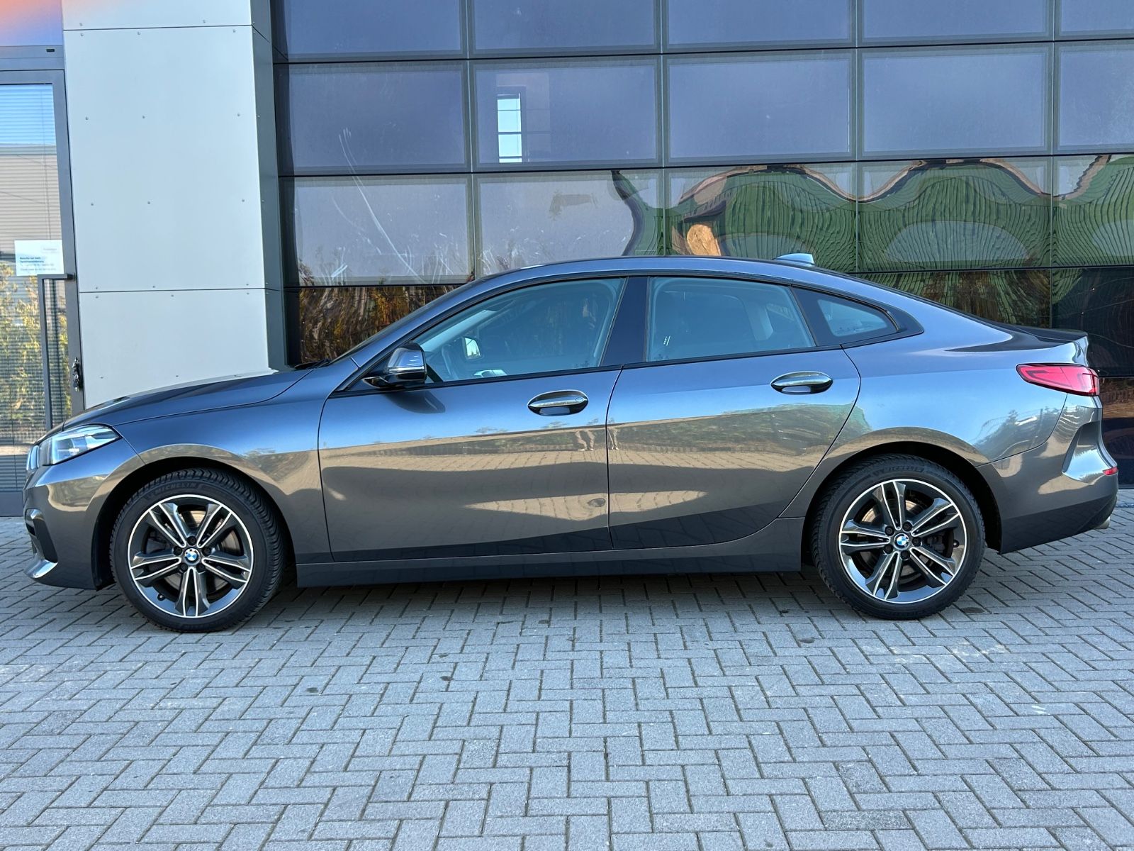 BMW 220d Gran Coupe SportLine|HUD|Autom|PDC imagem 2