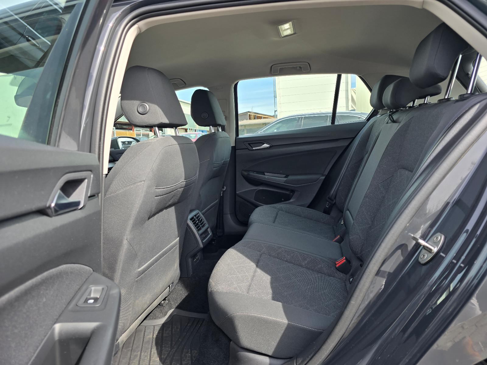 Volkswagen Golf VIII Lim. Life / TÜV NEU, миниатюра 12