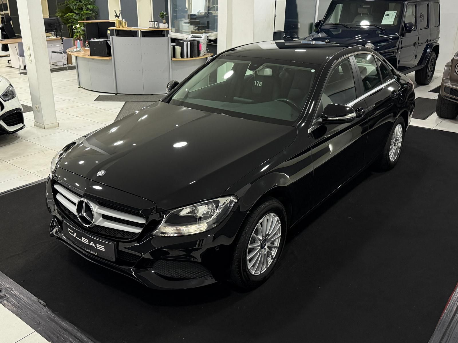 Mercedes-Benz C 180 CGI 7G LIMO*LEDER*SHZ*1.HAND*TEMPOMAT*