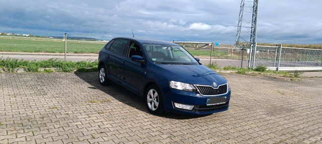 Skoda Auto Skoda Rapid Spaceback dunkelblau