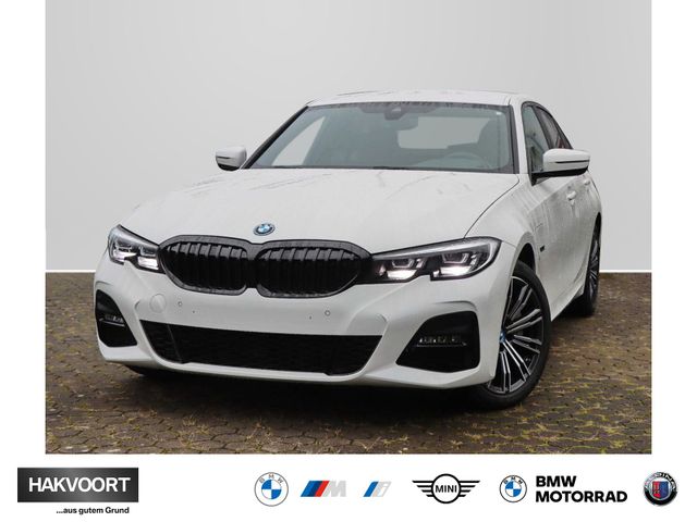 BMW 330e M-Sport Rückfahrkamera