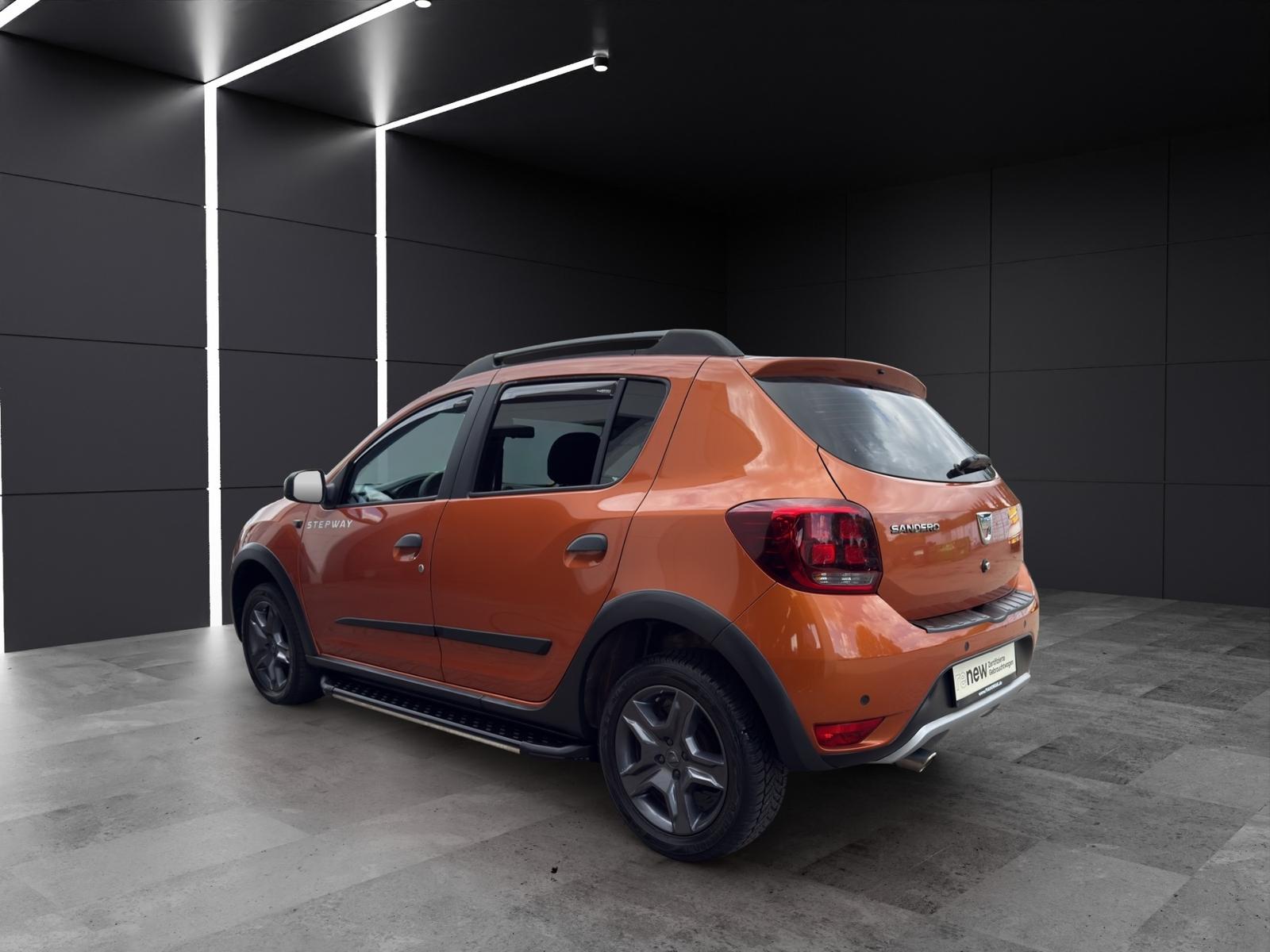 Dacia Sandero Stepway Celebration TCe 90 Navi Rückfahr