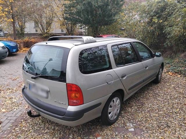 Renault Megane 1,4 16v  Tüv neue bis 05/26