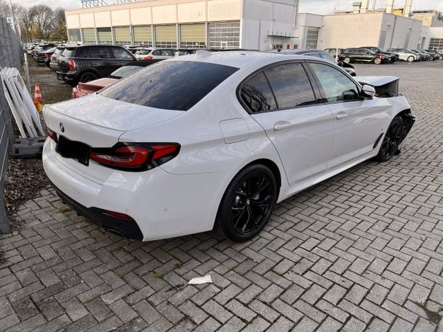 Fahrzeugabbildung BMW 530 i M Sport/HUD/14.500km/GSD/1.Hd/Laser/