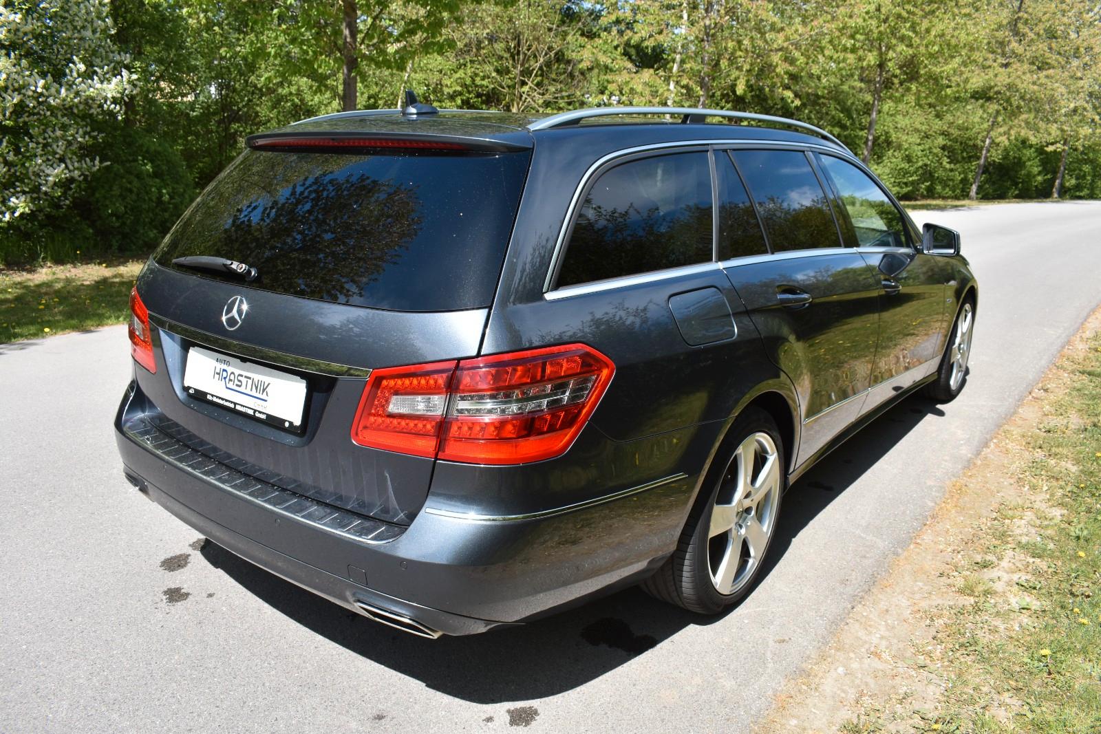 Mercedes-Benz E220 2012 — photo 7