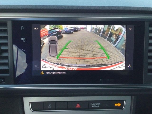 Fahrzeugabbildung SEAT Ateca TSI FR DSG LED AHK Navi VC ACC RFK beats S