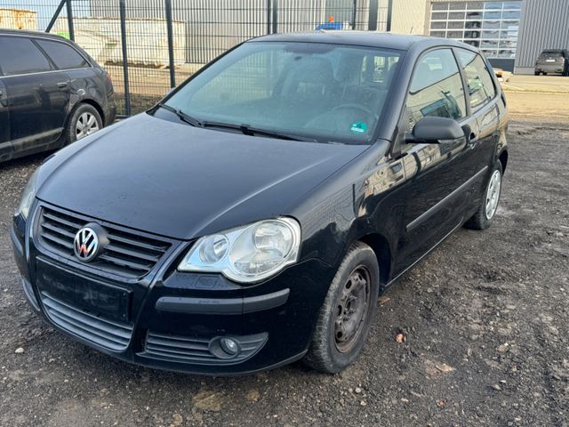 Volkswagen Polo IV Tour 1.2 /EURO4/KLIMA/SHZ/ALUFELGEN