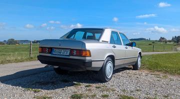 1987 Mercedes-BENZ 190 — фото 4