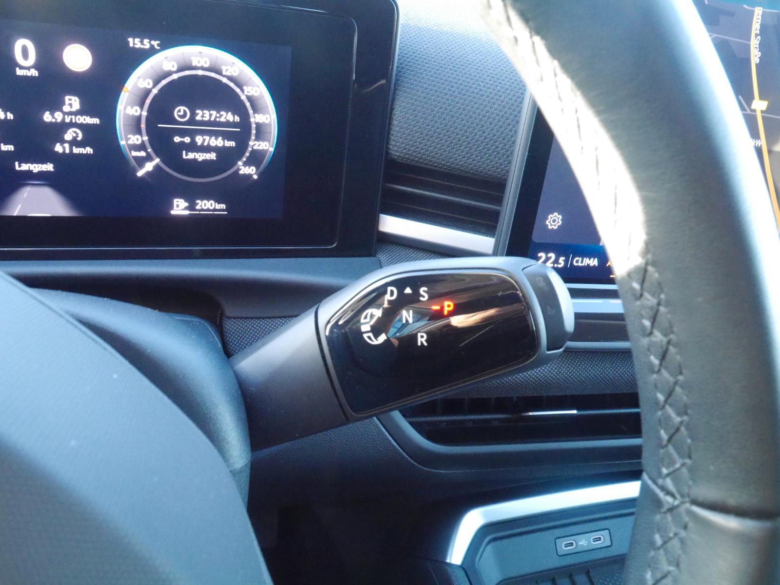 Volkswagen T-Roc 1.5 eTSI LED/Navi/APP/ACC/Kamera, миниатюра 26