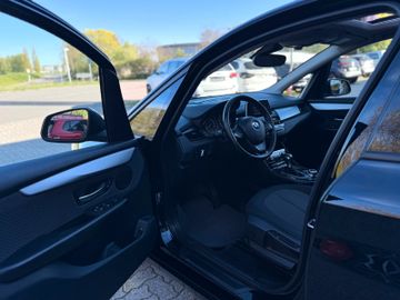 BMW 218 - 10