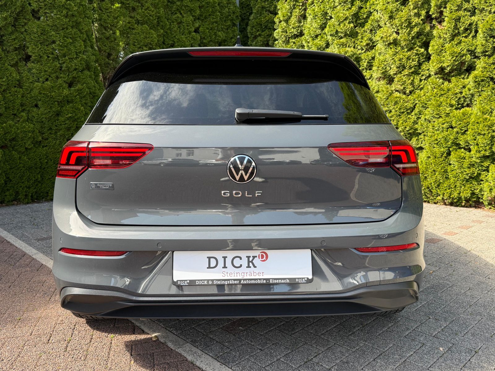 Fahrzeugabbildung Volkswagen Golf Lim. 2.0 TDI DSG Goal LED+KAM+ACC+SHZ+CARPL