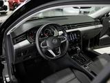 Volkswagen Passat Variant 2.0 TDI Panorama Kamera ACC - mit Diesel-Antrieb: Braun, Kombi