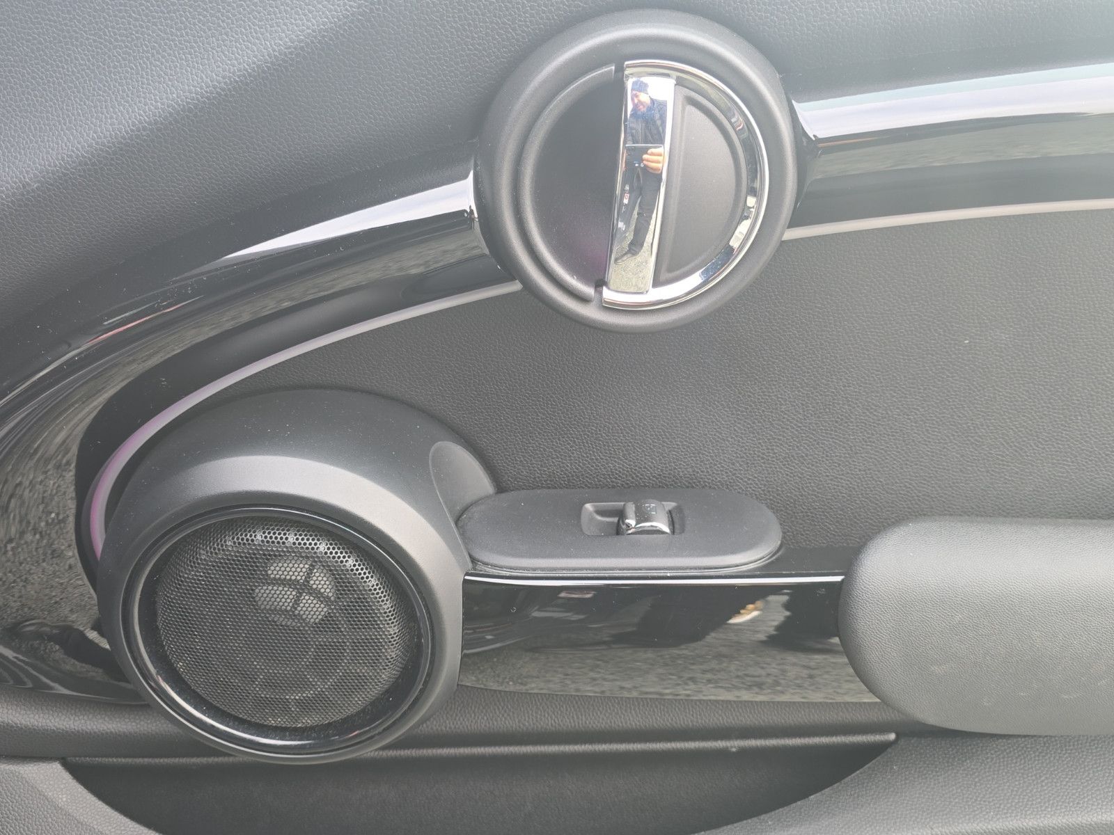 Fahrzeugabbildung MINI COOPER S Mini John Cooper Works Harman-Kardon