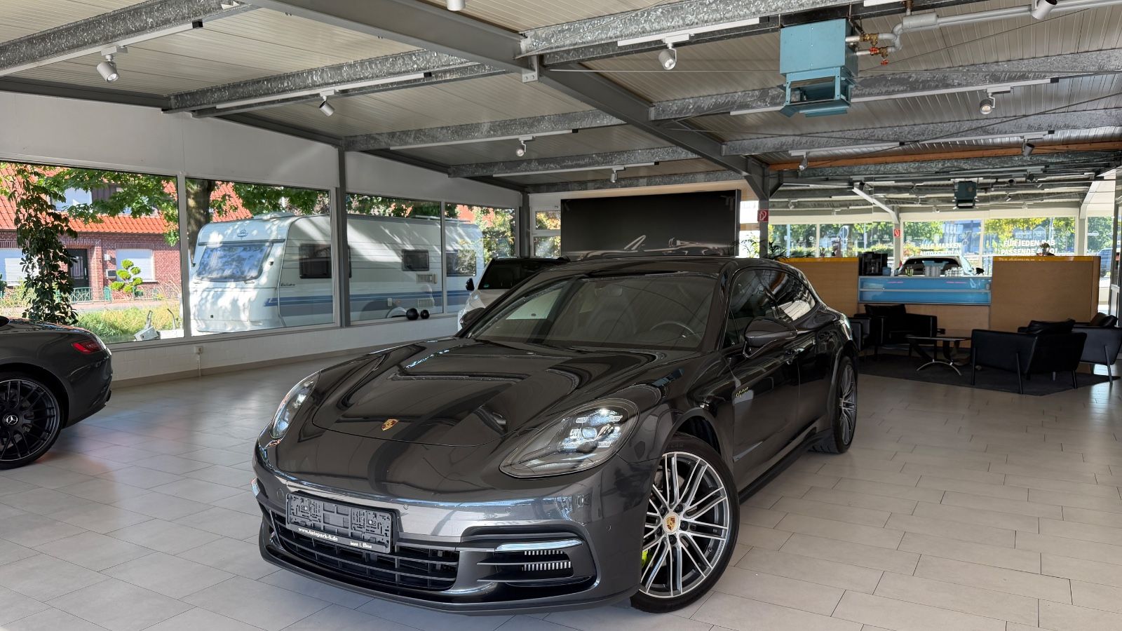Porsche Panamera Sport Turismo 4 E-Hybrid| PANO | 1.HAND imagem 2