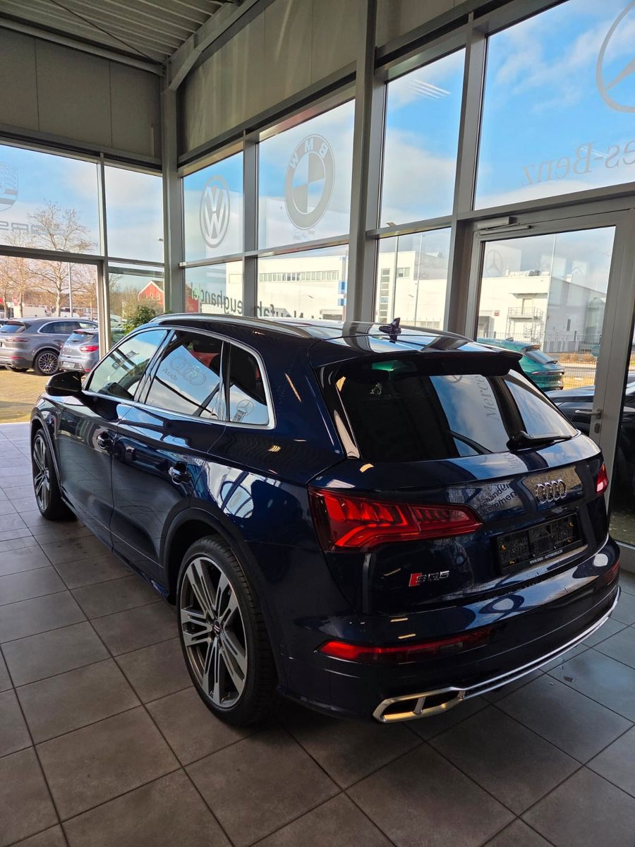 Fahrzeugabbildung Audi SQ5 3.0 TFSI quattro/Voll/Panodach/HUD/AHK