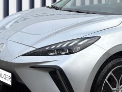 MG MG4 Luxury 64kWh LED Navi Wärmepumpe