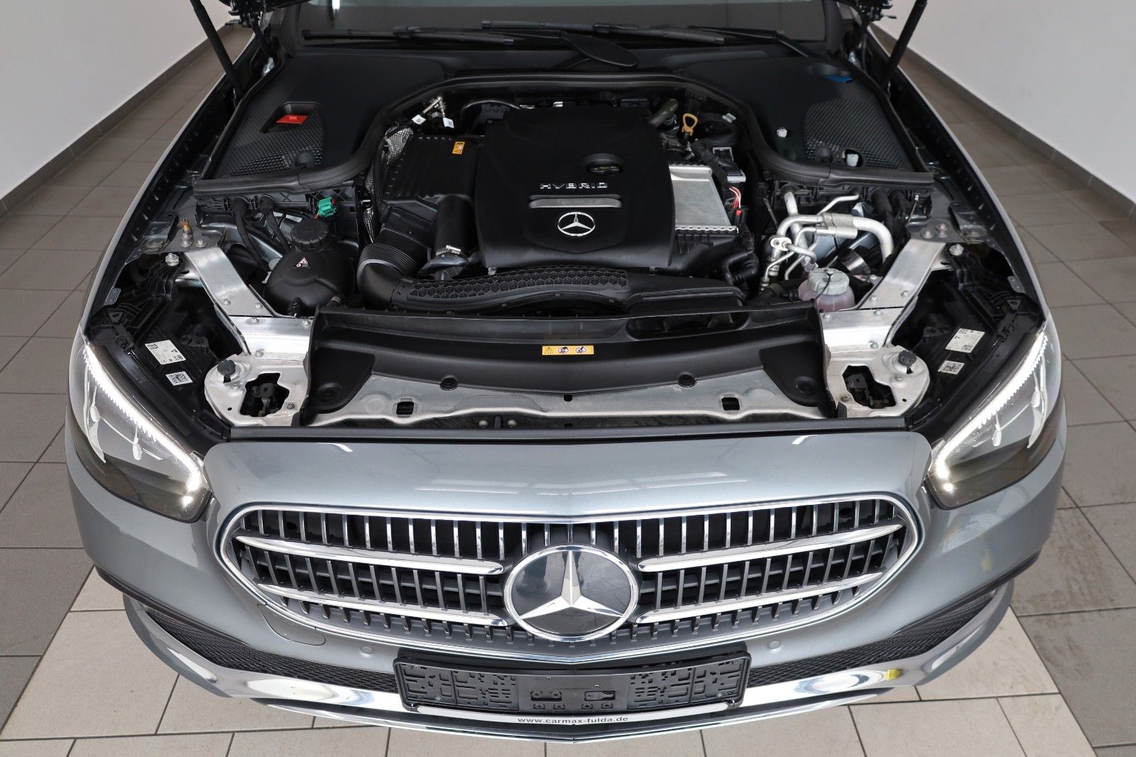 Fahrzeugabbildung Mercedes-Benz E 300 e Avantgarde Lim.,Leder,Navi,SH,Kamera,AHK