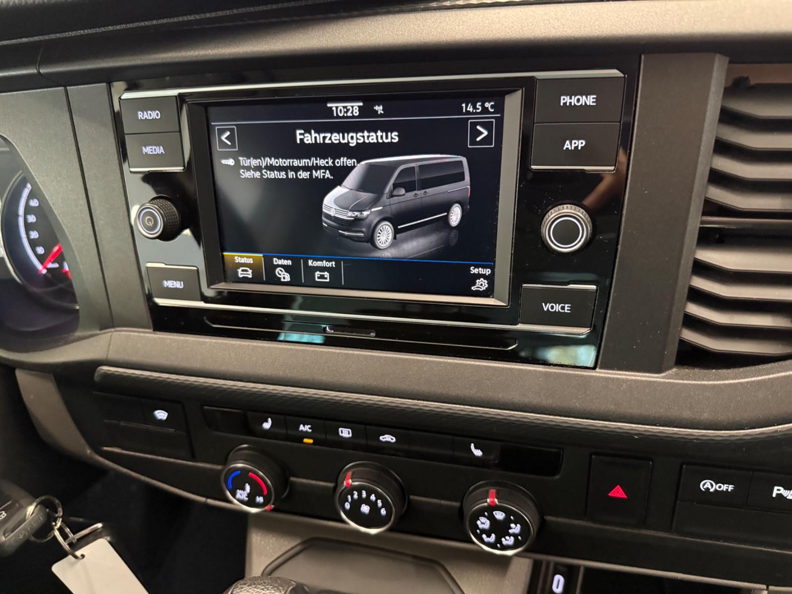 Volkswagen T6.1 Caravelle 4 Motion  DSG NAVI LED 8 SITZE