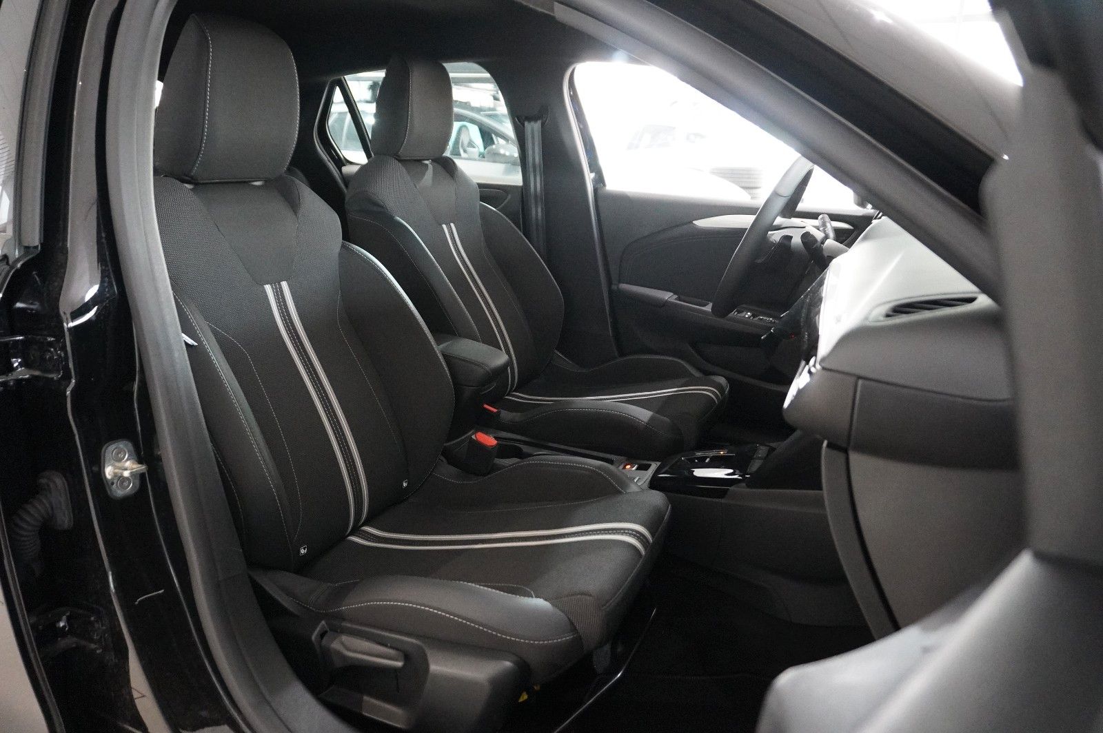 Fahrzeugabbildung Opel Corsa F 1.2T GS SPORT NAVI/LED/KAMERA/SPORT/DAB+