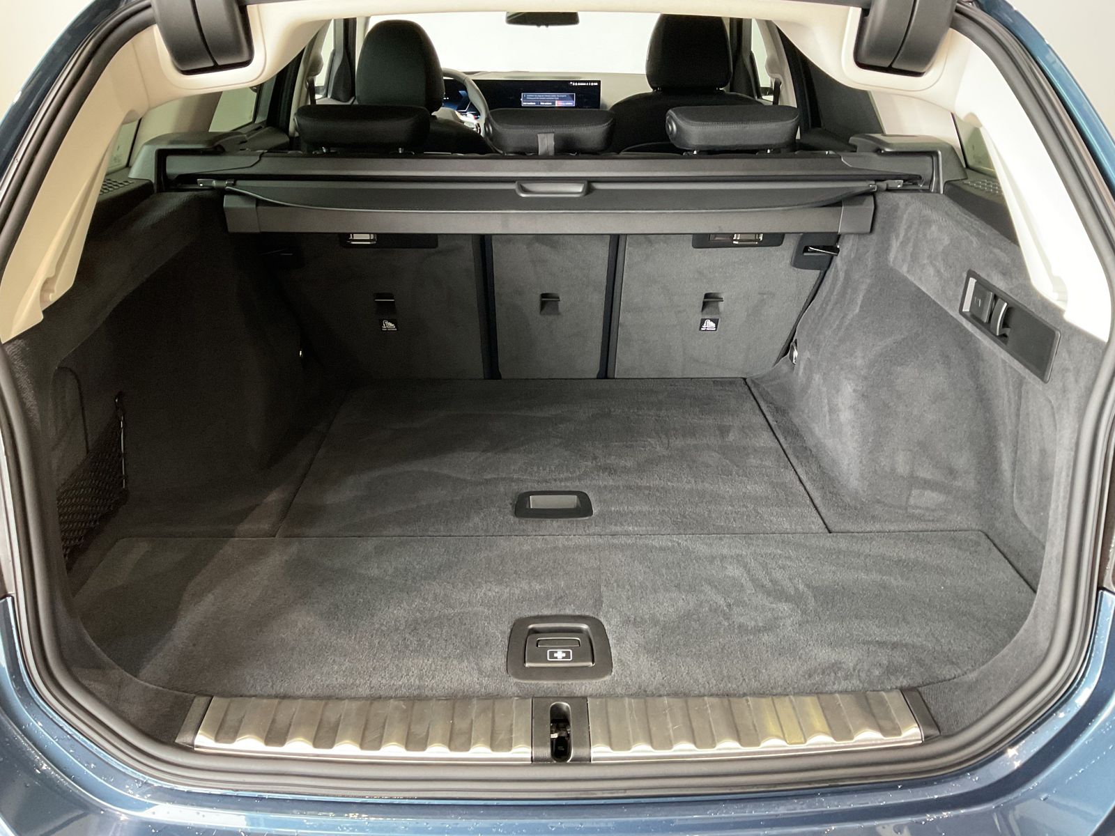 Fahrzeugabbildung BMW 318i |Driving Assistant |Komfortzugang |Sitzheiz