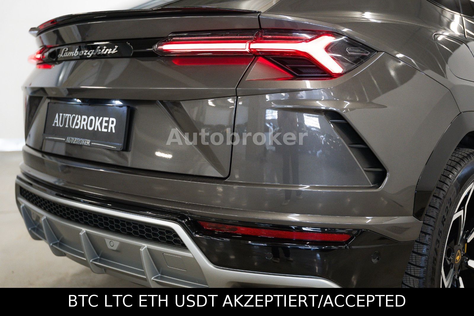 Lamborghini Urus – pogled 10