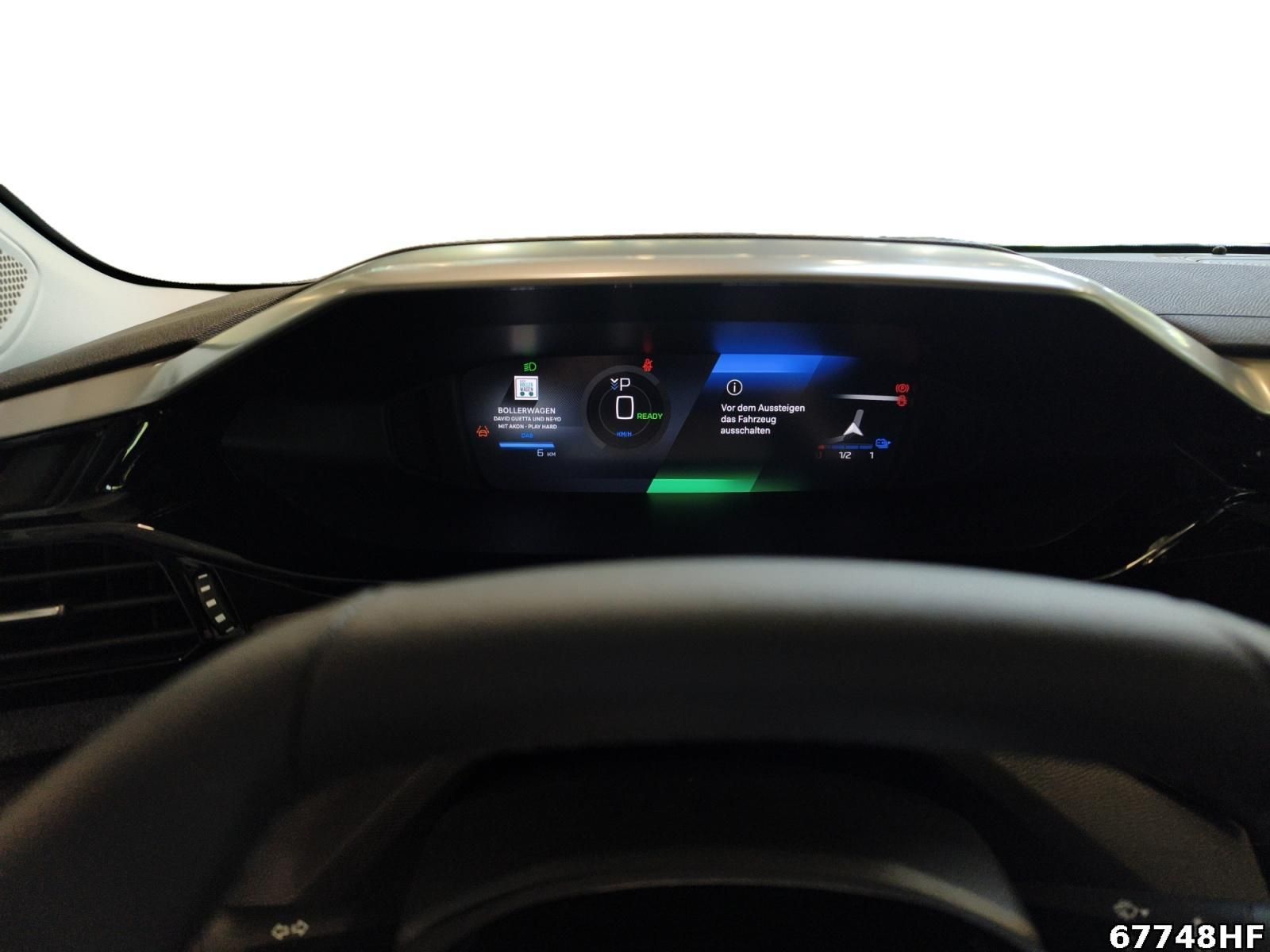 Fahrzeugabbildung Peugeot e-308 ALLURE Elektromotor 156