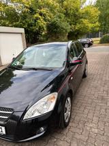 Kia cee'd / Ceed 1.4 CVVT EX TÜV 03.27 wenig Km - Kia aus 2007: Cee D