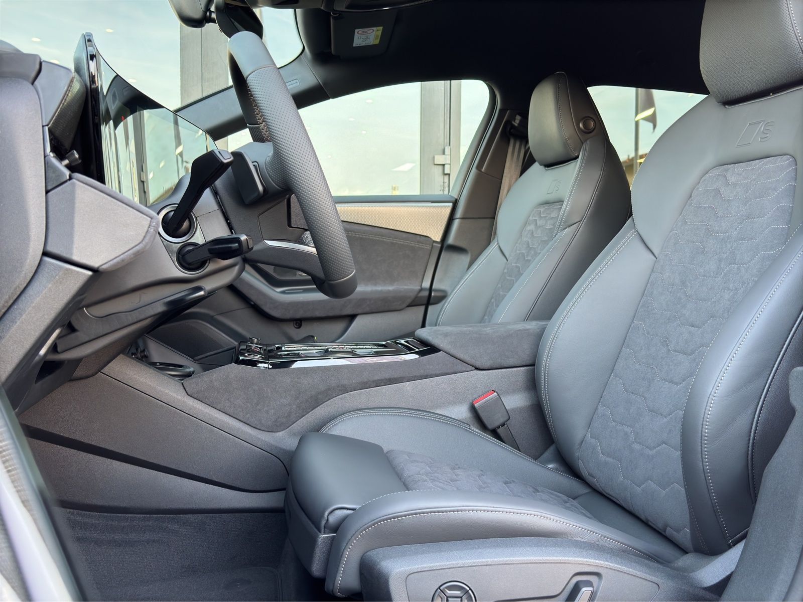 Audi A6 e-tron - Bild 18