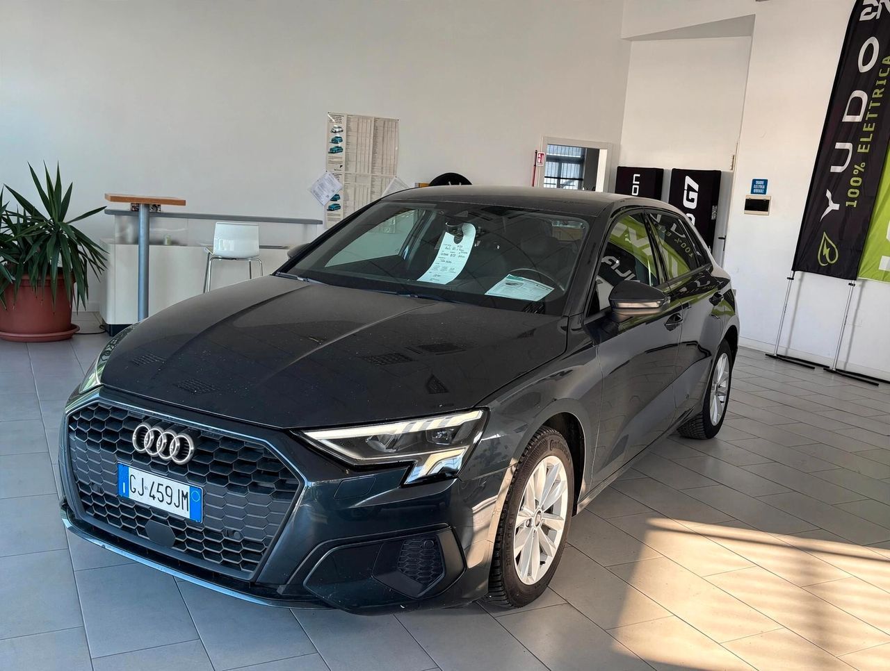 Audi A3 SPB 35 TDI S tronic Business imagem 3
