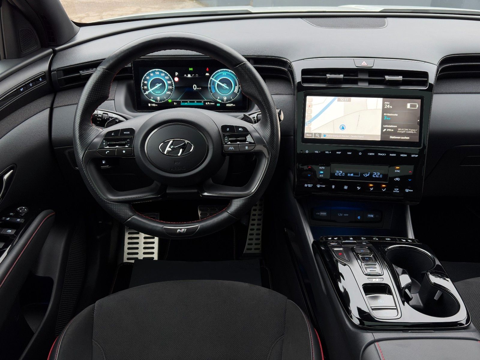 Fahrzeugabbildung Hyundai Tucson 1.6 T-GDI N-Line PHEV 4WD 360° ACC LHZ