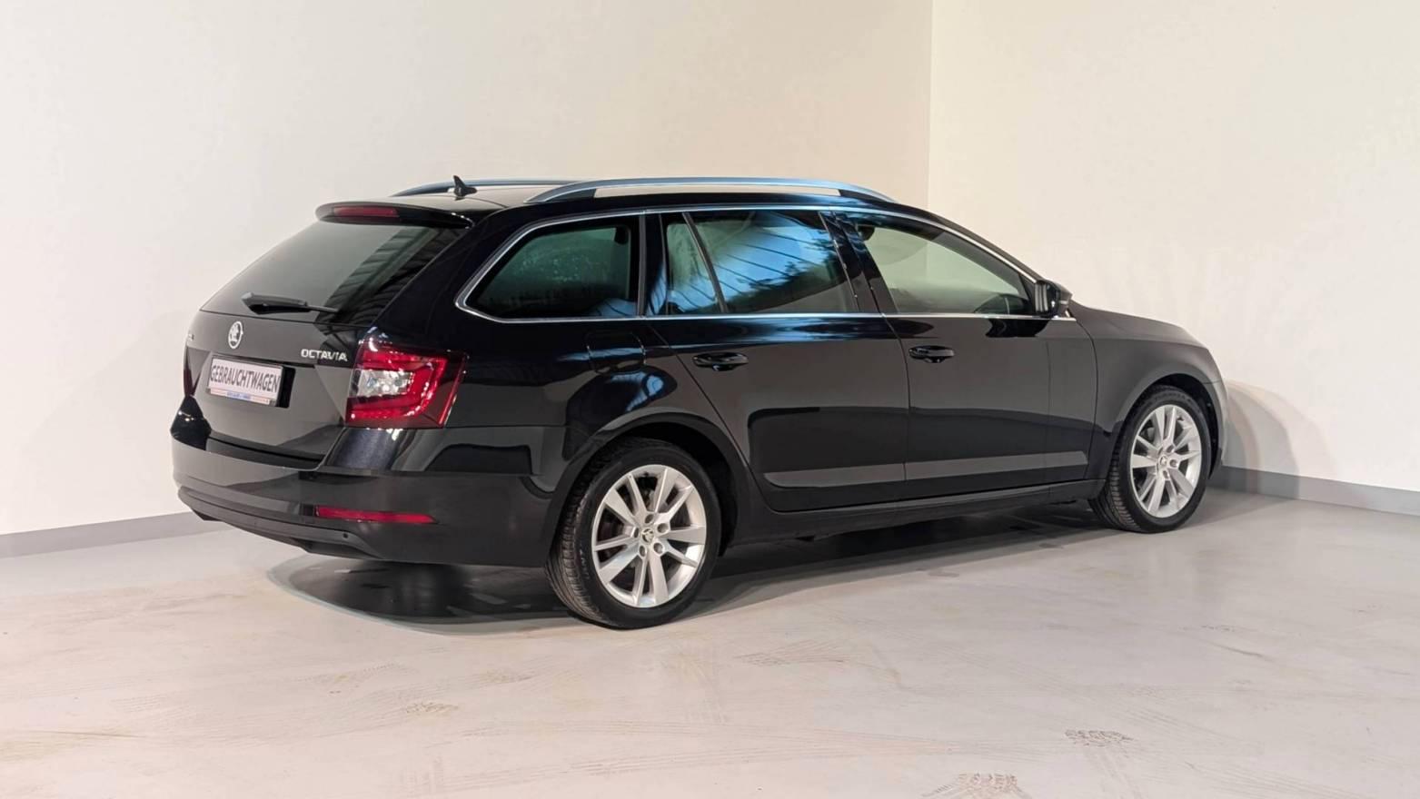 Skoda Octavia Combi 1.6 TDI DSG Style/LED/PDC/SHZ/NAVI
