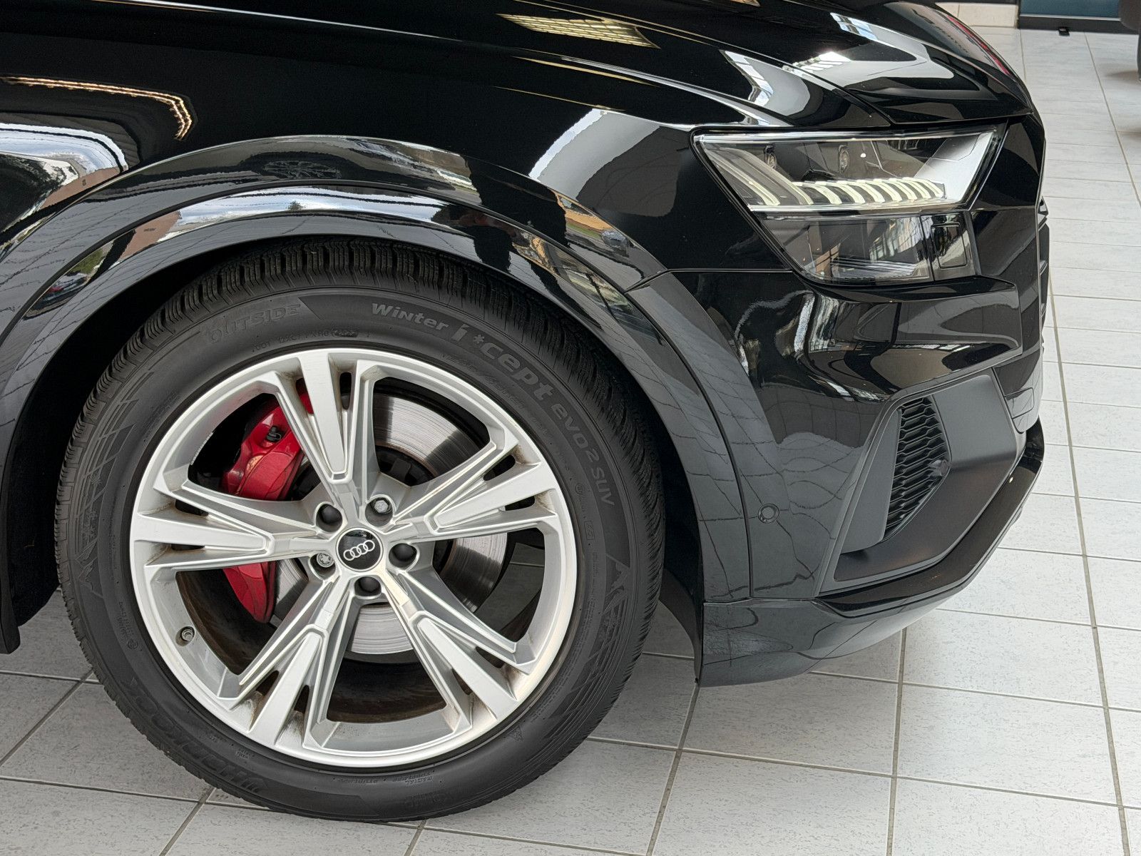 Fahrzeugabbildung Audi Q8 50 TDI Quattro/COMPETITION-PLUS/CARBON/VOLL