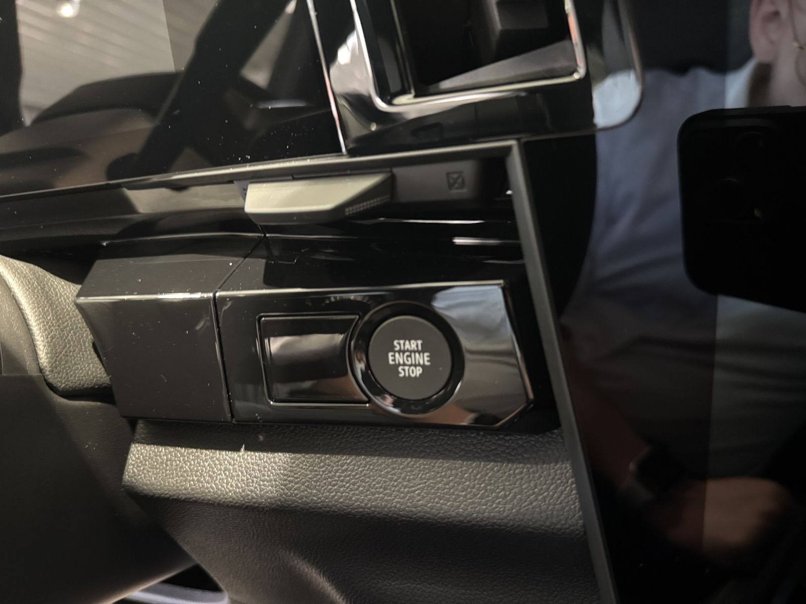 Renault Rafale - Bild 31