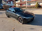 Alfa Romeo Giulia 2.0 Turbo 16V 147kW AT8 Business Business - Alfa Romeo Giulia: 2.0