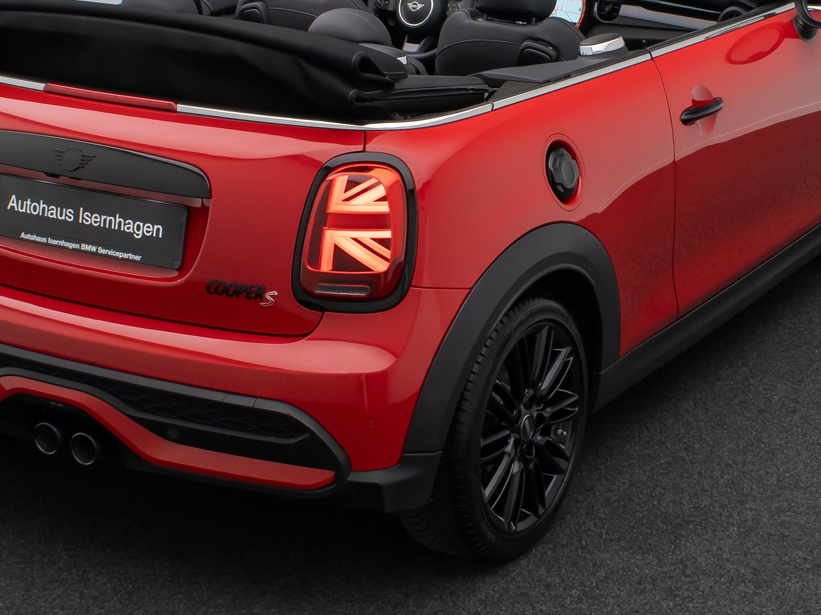 Fahrzeugabbildung MINI Cooper S Cabrio DAB Kamera HUD H/K Komfort Voll