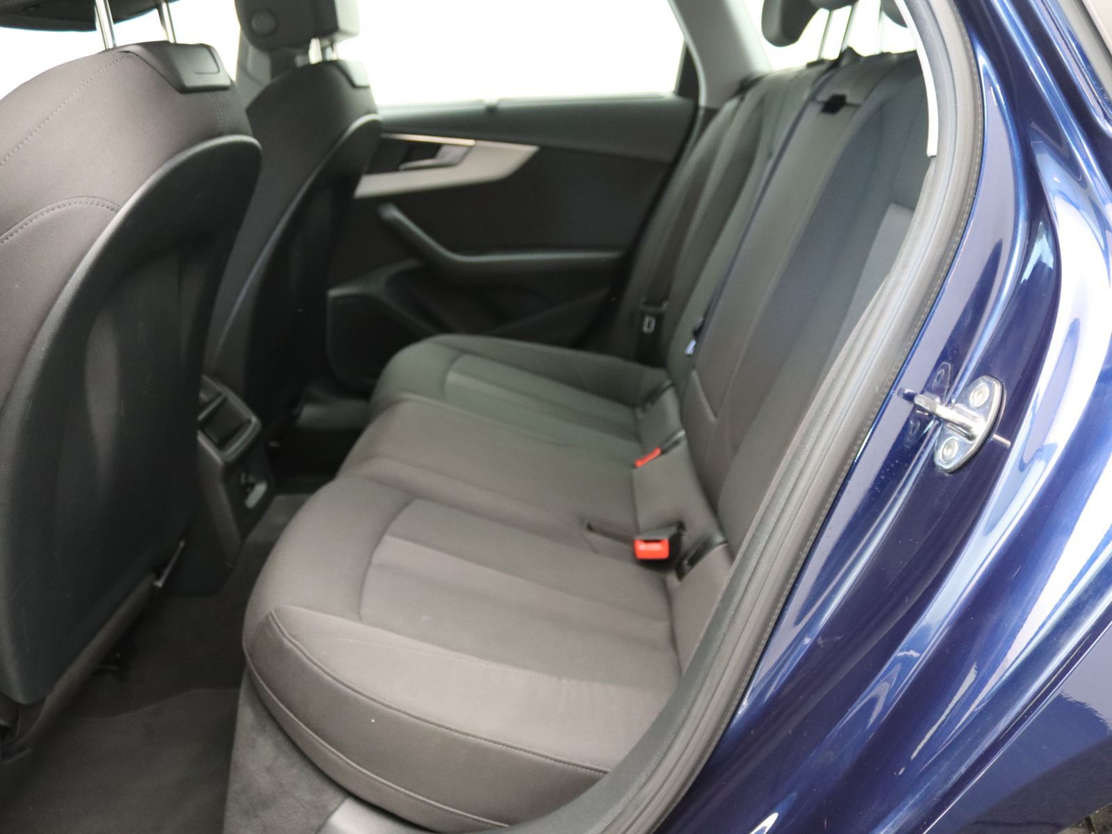 Audi A4 - Bild 10