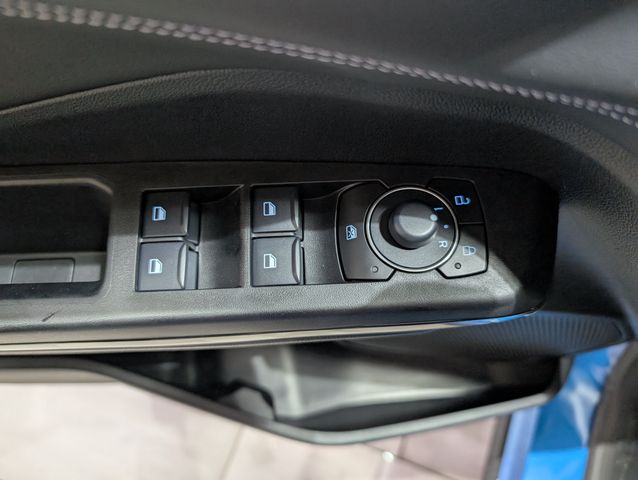 Ford Puma Titanium Automatik NEUES MODELL